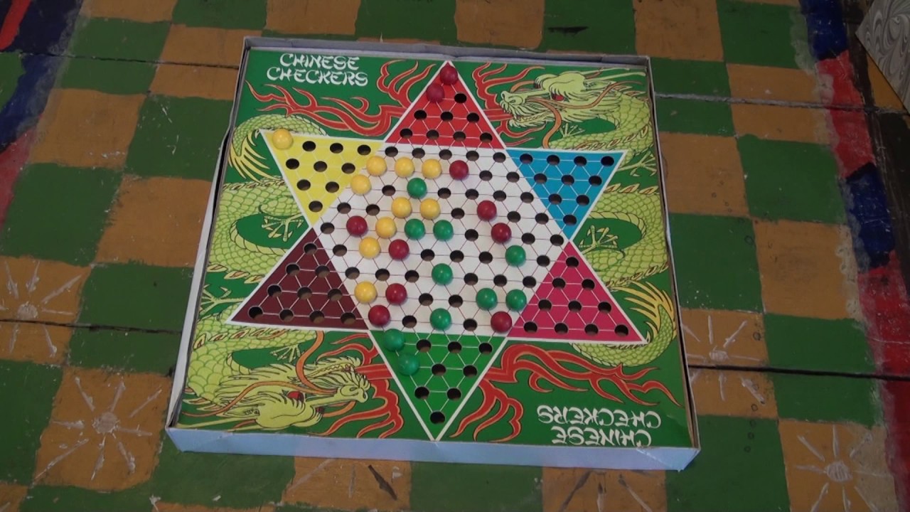 play chinese checkers